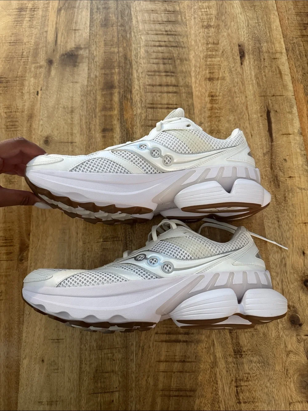 Saucony Women's GRID NXT White Mesh leather Lace-Up Athletic Sneakers NEW 12